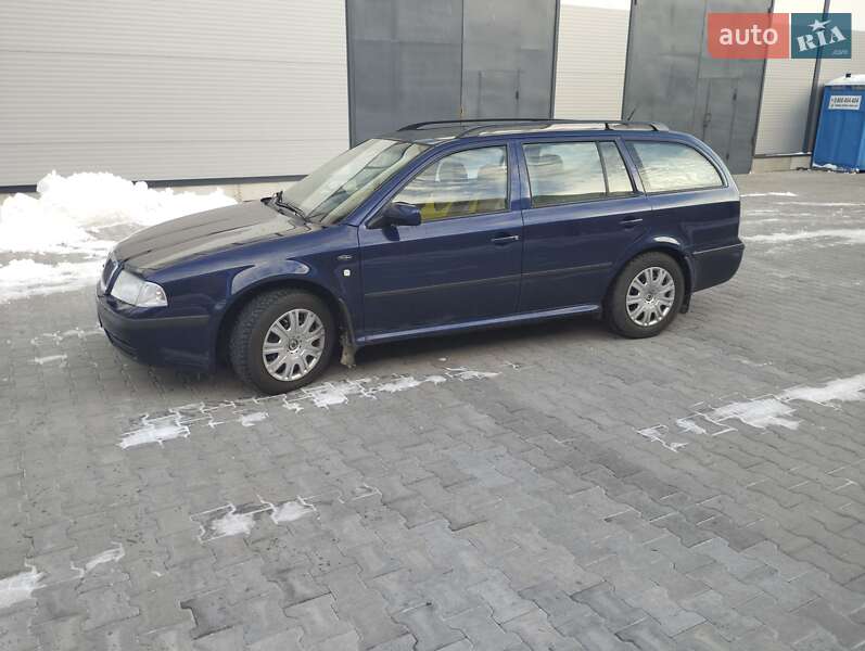 Универсал Skoda Octavia 2002 в Львове