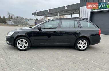 Універсал Skoda Octavia 2009 в Володимирі