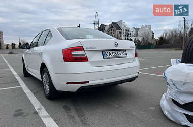 Лифтбек Skoda Octavia 2019 в Киеве