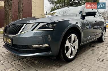 Універсал Skoda Octavia 2018 в Дніпрі