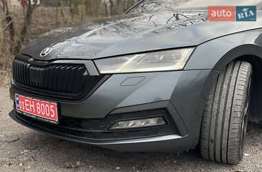 Универсал Skoda Octavia 2021 в Львове