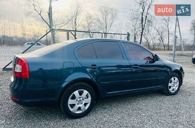 Лифтбек Skoda Octavia 2012 в 