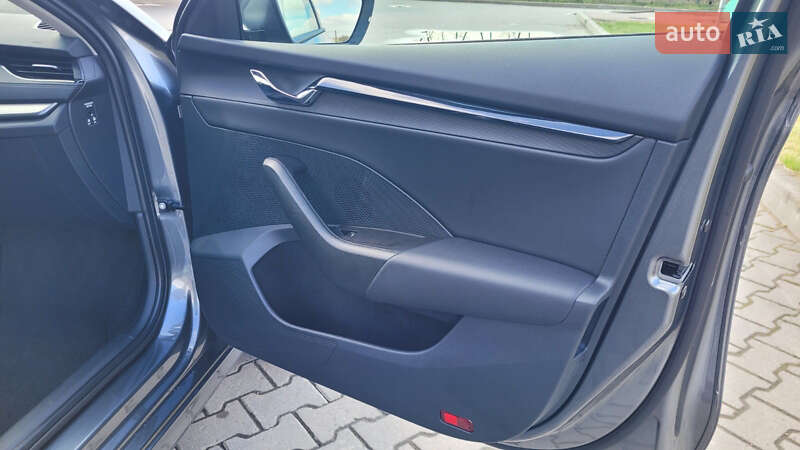 Лифтбек Skoda Octavia 2023 в Ивано-Франковске