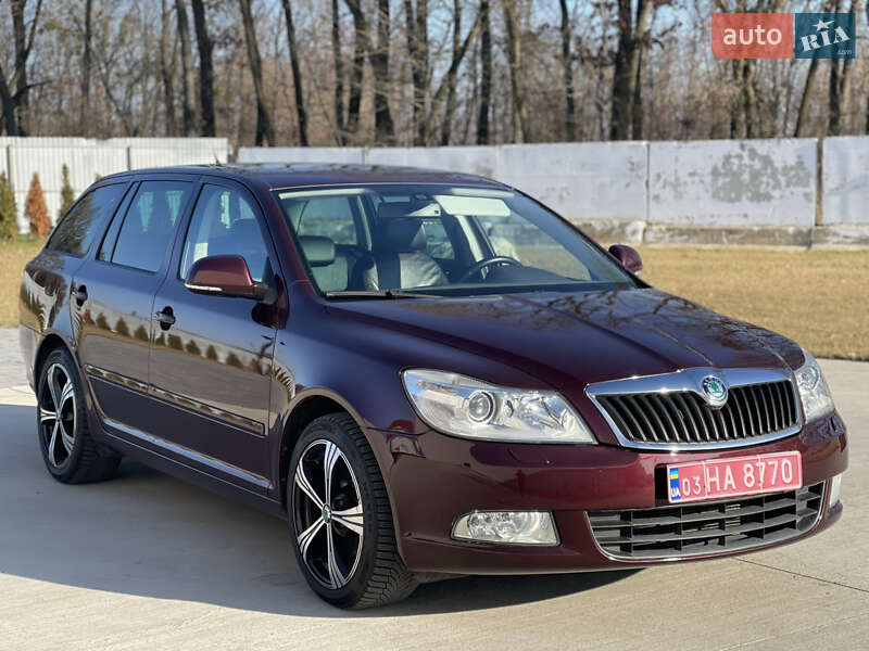 Универсал Skoda Octavia 2010 в Луцке