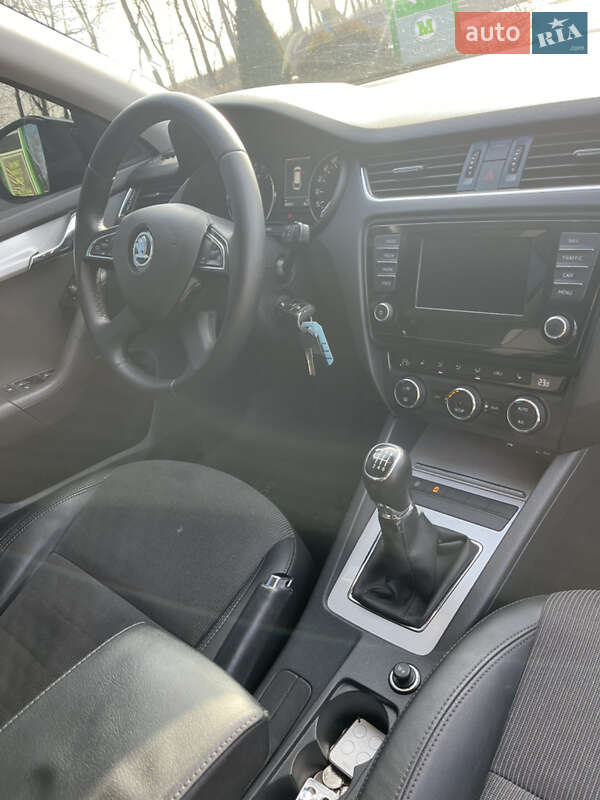 Универсал Skoda Octavia 2015 в Тернополе