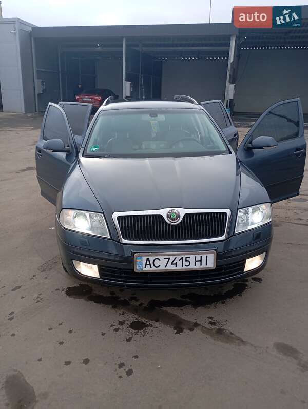 Универсал Skoda Octavia 2007 в Нововолынске