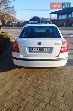 Лифтбек Skoda Octavia 2012 в 