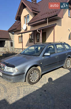 Универсал Skoda Octavia 2002 в Костополе