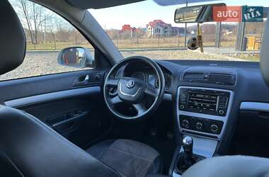 Лифтбек Skoda Octavia 2009 в Тячеве