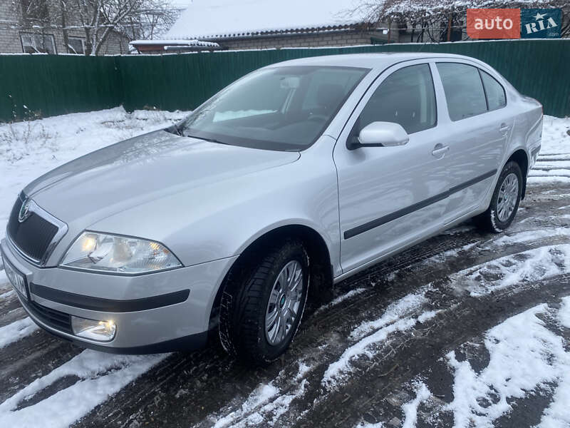 Лифтбек Skoda Octavia 2006 в Смеле