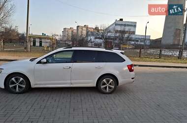 Універсал Skoda Octavia 2015 в Черкасах