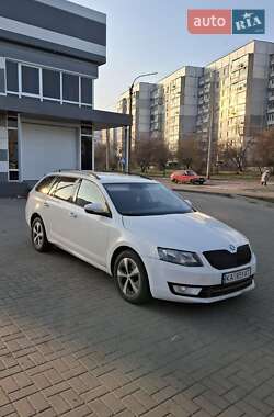 Універсал Skoda Octavia 2015 в Черкасах