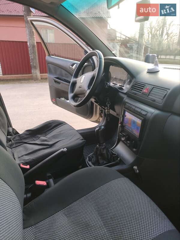 Лифтбек Skoda Octavia 2005 в Черновцах