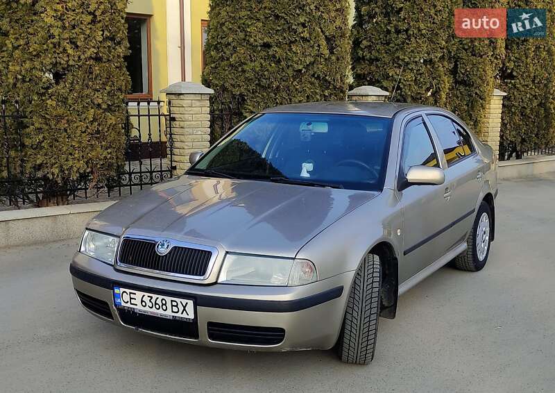 Лифтбек Skoda Octavia 2005 в Черновцах