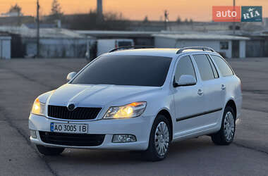 Универсал Skoda Octavia 2012 в Ужгороде