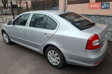 Лифтбек Skoda Octavia 2010 в 