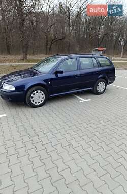 Универсал Skoda Octavia 2002 в Виннице