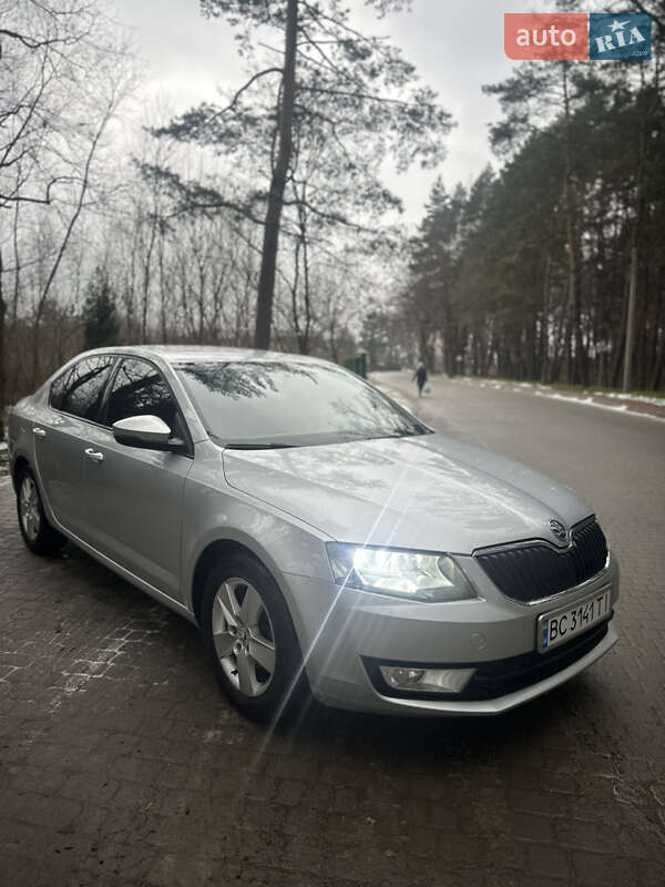 Лифтбек Skoda Octavia 2013 в 