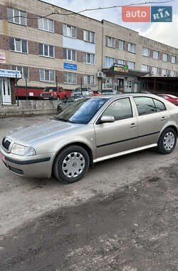 Лифтбек Skoda Octavia 2004 в Сумах