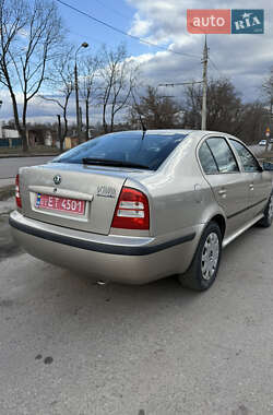 Лифтбек Skoda Octavia 2004 в Сумах