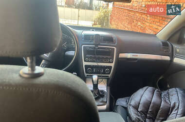 Универсал Skoda Octavia 2010 в 