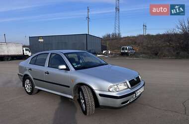 Лифтбек Skoda Octavia 1999 в Одессе