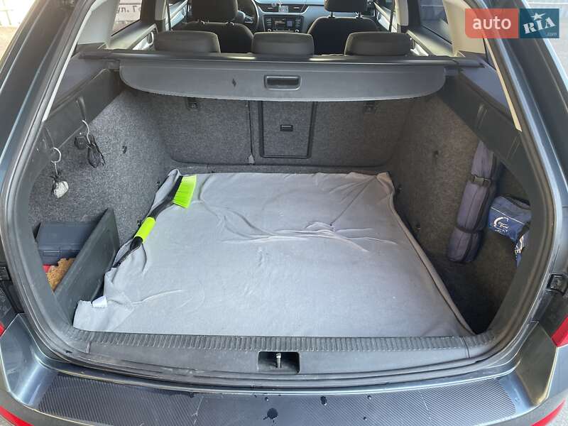 Універсал Skoda Octavia 2015 в Звягелі