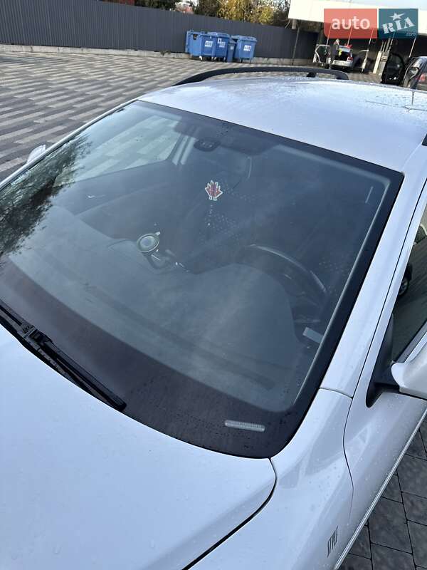 Універсал Skoda Octavia 2012 в Ужгороді