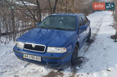 Лифтбек Skoda Octavia 1998 в Броварах