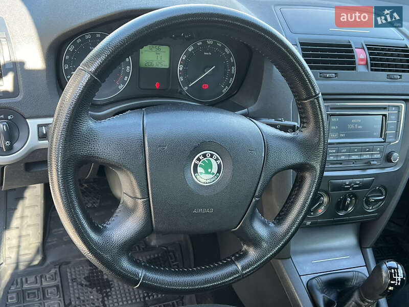 Лифтбек Skoda Octavia 2007 в Кривом Роге