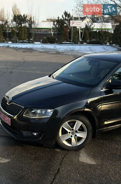 Лифтбек Skoda Octavia 2014 в Кропивницком