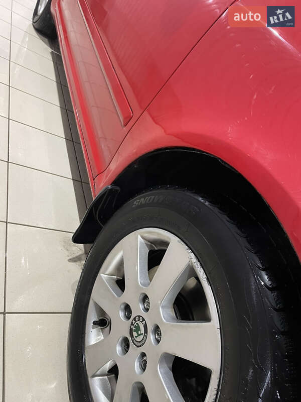 Универсал Skoda Octavia 2009 в Овруче