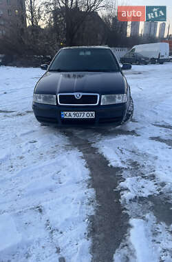 Лифтбек Skoda Octavia 2001 в Киеве