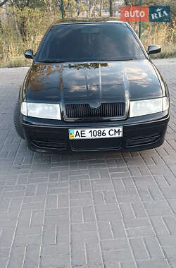 Лифтбек Skoda Octavia 2001 в 