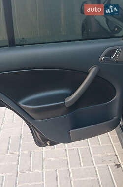 Лифтбек Skoda Octavia 2001 в 