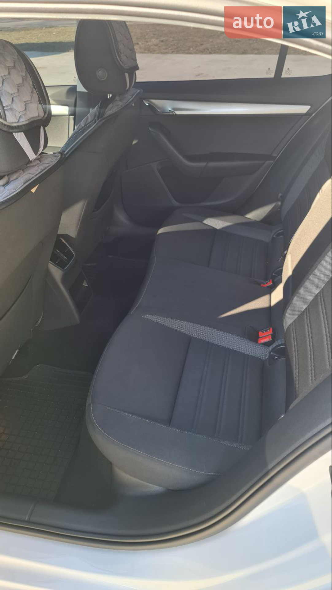2019 Skoda Octavia - мініатюра 10