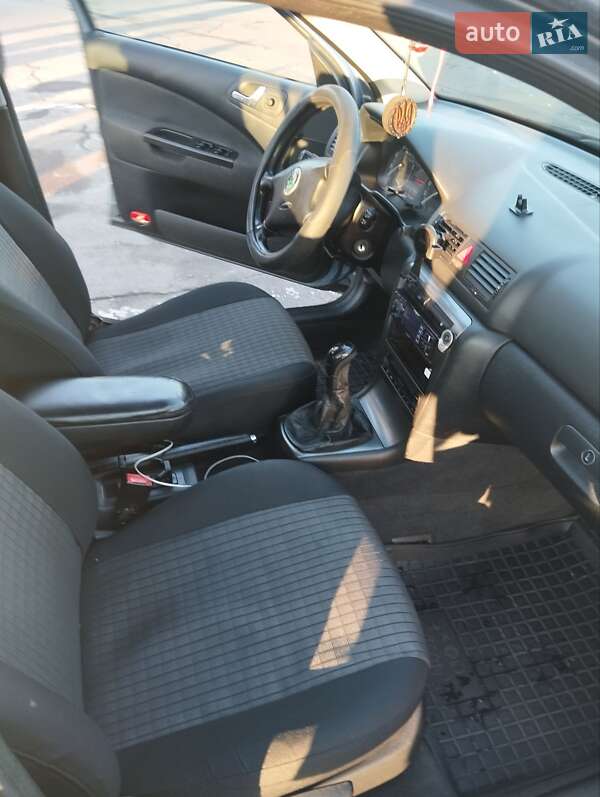 Универсал Skoda Octavia 2004 в Чернигове фото 8 Универсал Skoda Octavia 2004 в Чернигове