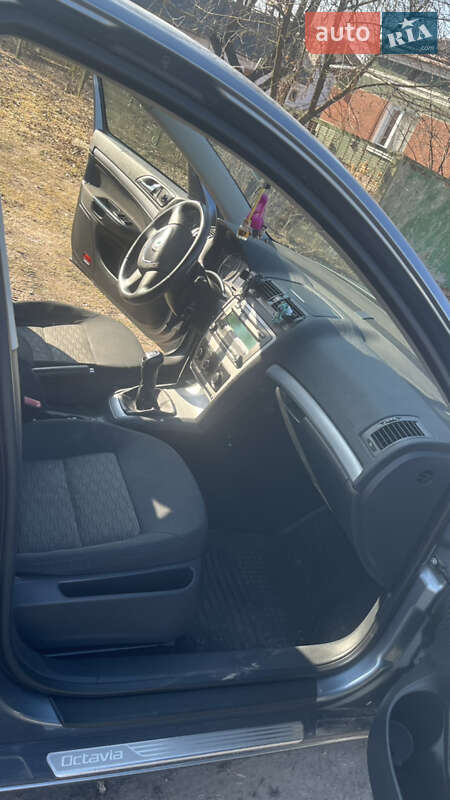 Ліфтбек Skoda Octavia 2012 в Львові фото 11 Ліфтбек Skoda Octavia 2012 в Львові
