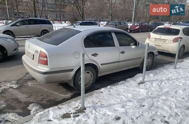 Лифтбек Skoda Octavia 2000 в 