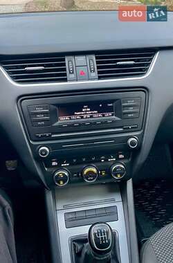 Лифтбек Skoda Octavia 2013 в 