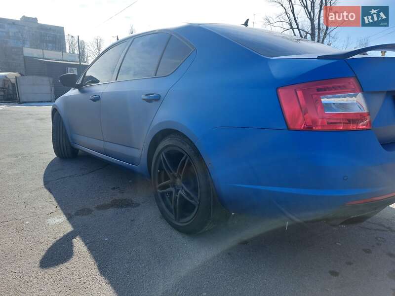 Лифтбек Skoda Octavia 2015 в Житомире