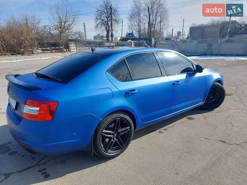 Лифтбек Skoda Octavia 2015 в Житомире