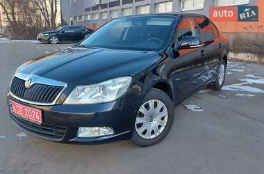 Лифтбек Skoda Octavia 2009 в Кропивницком