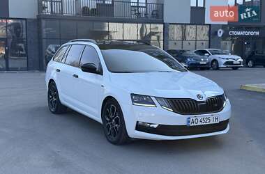 Універсал Skoda Octavia 2017 в Ужгороді