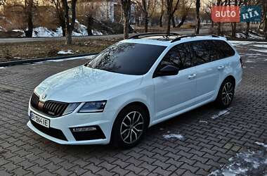 Универсал Skoda Octavia 2017 в Миргороде