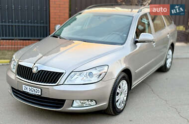 Универсал Skoda Octavia 2010 в Александрие