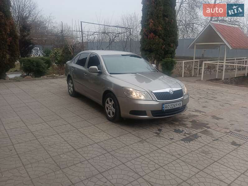 Лифтбек Skoda Octavia 2009 в Мукачево
