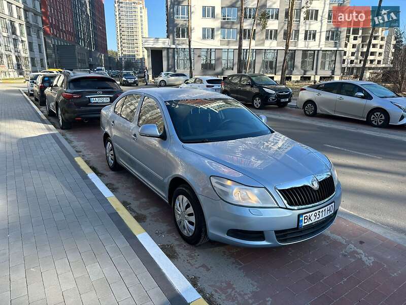 Лифтбек Skoda Octavia 2010 в Киеве