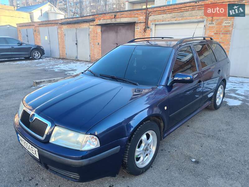 Універсал Skoda Octavia 2001 в 