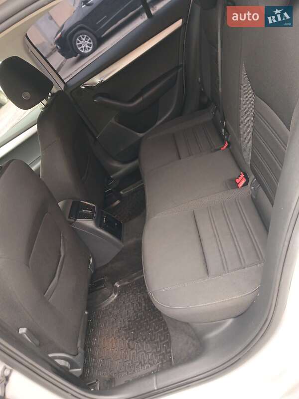 Ліфтбек Skoda Octavia 2019 в Ужгороді